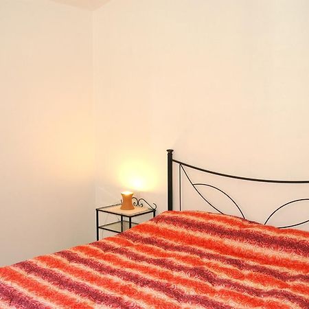 Holiday Homes Stella Marina San Teodoro  Ruang foto
