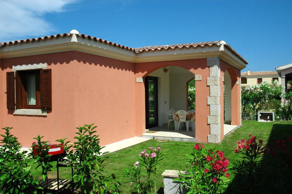 Holiday Homes Stella Marina San Teodoro  Ruang foto
