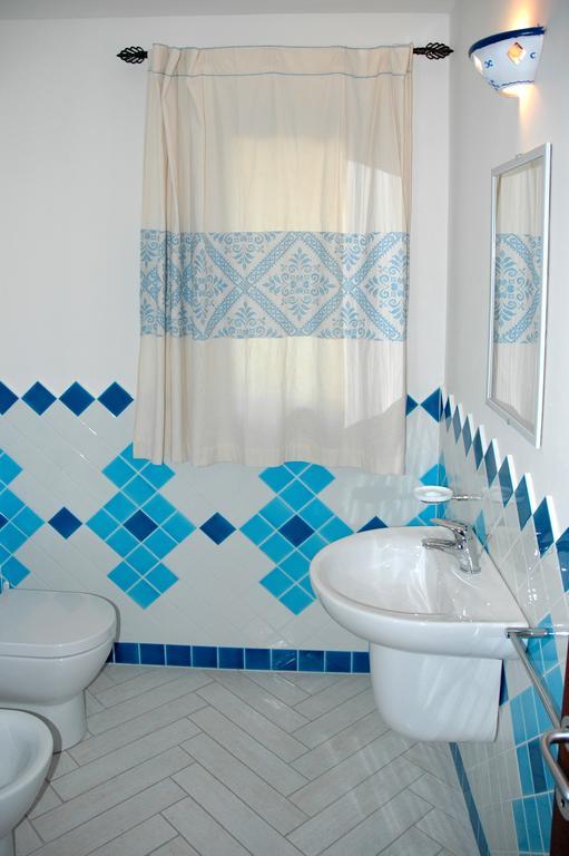 Holiday Homes Stella Marina San Teodoro  Ruang foto